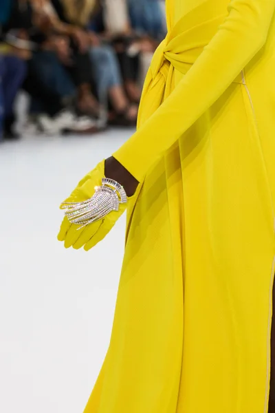 Look 55